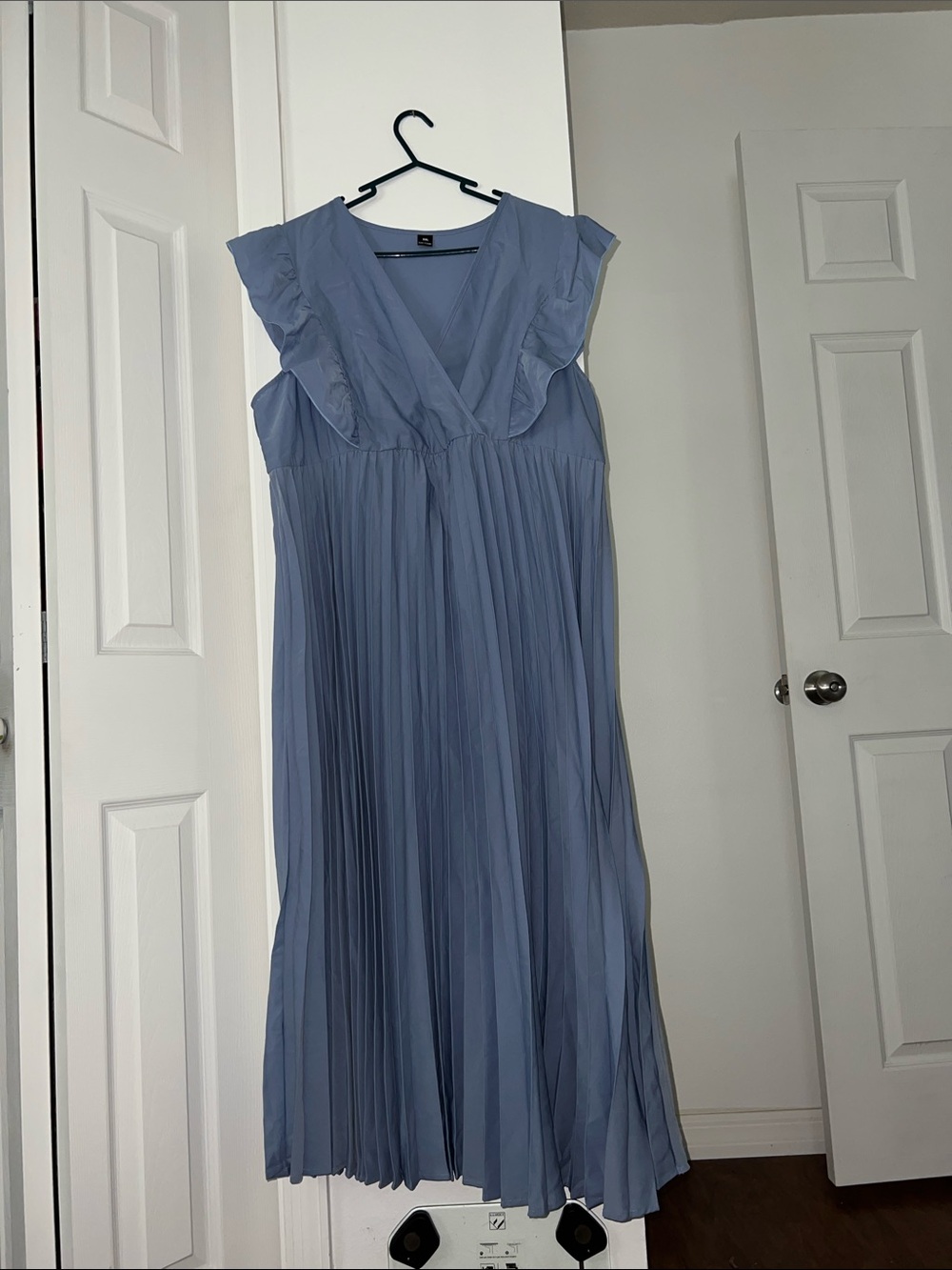 New Flowy blue summer dress